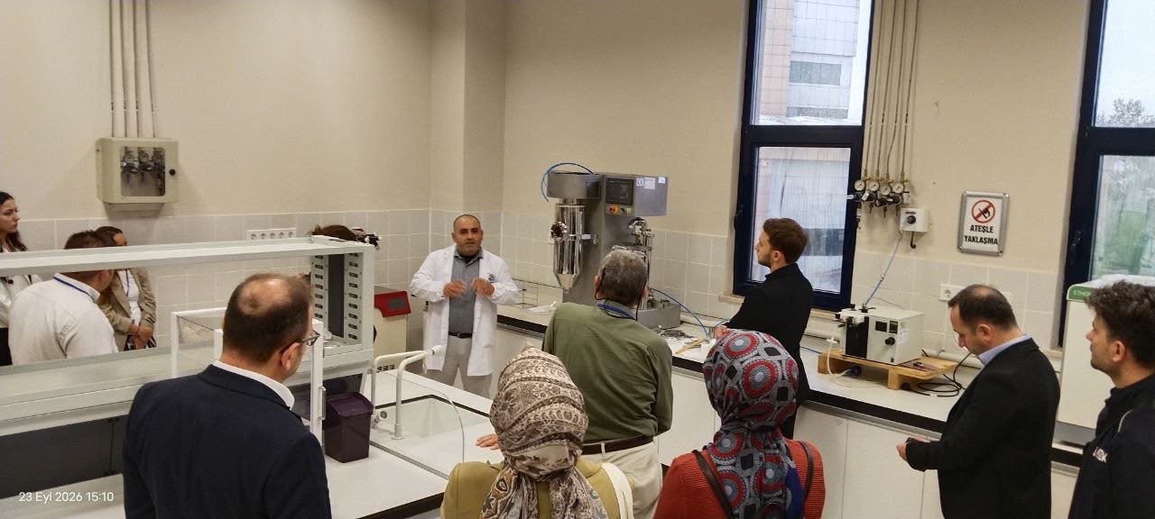 Ar-Ge Merkezleri İnovasyon Zirvesi Katılımcılarını MERLAB’da Ağırladık